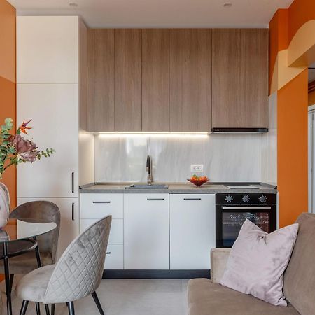 Playful & Bright 1Br Near The Faculty Of Law Apartment บูคาเรสต์ ภายนอก รูปภาพ
